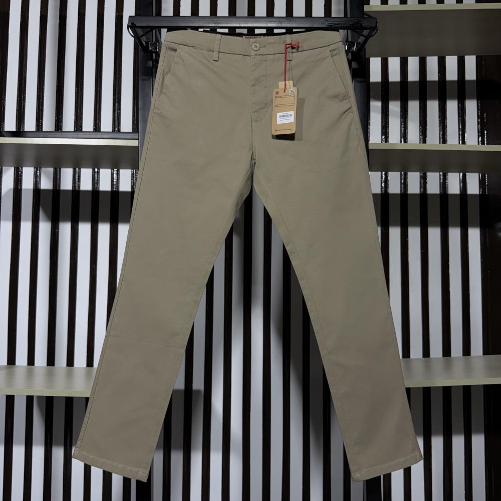 Twill Chino Pant